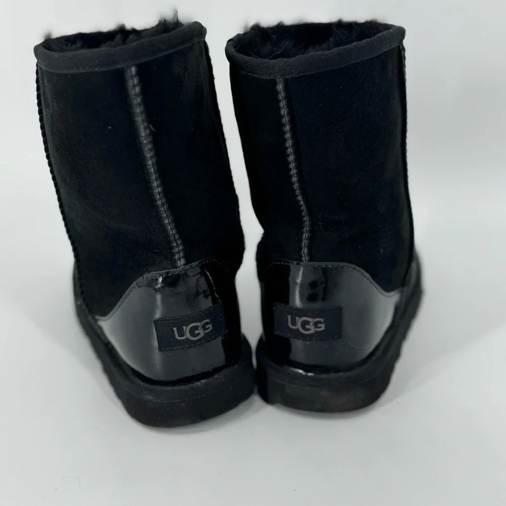 Ugg‎ Classic Short Shine Boots Black Women’s Sz 6